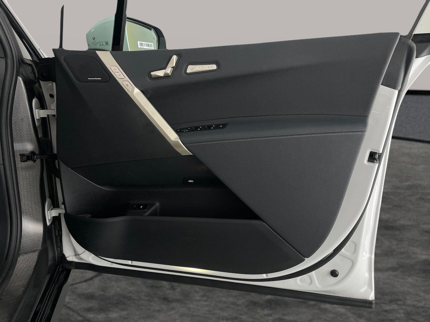 Used BMW iX 2022 for sale - 76271709: Photo 43