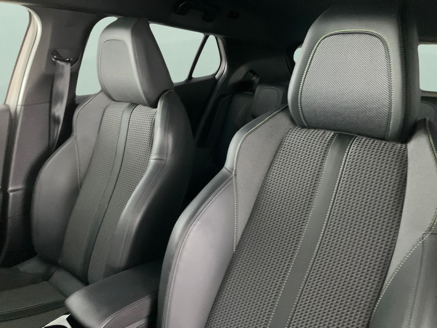 Used Peugeot 2008 2023 for sale - 76738468: Photo 16