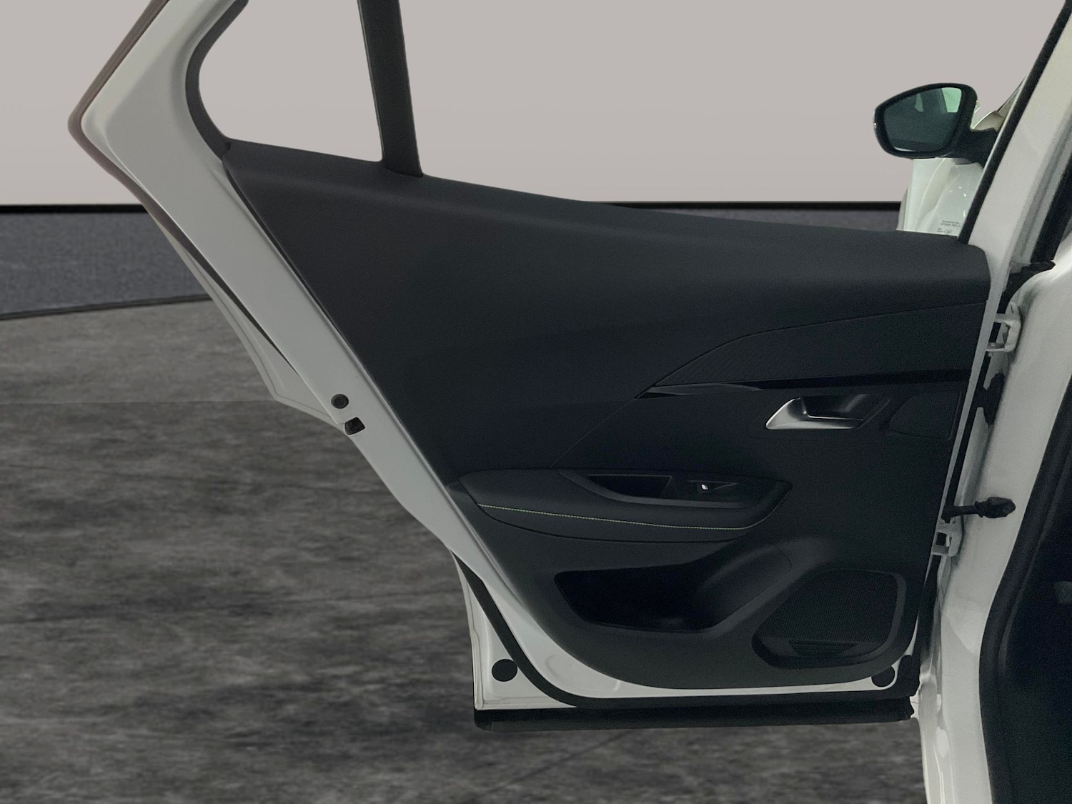 Used Peugeot 2008 2023 for sale - 76738468: Photo 35