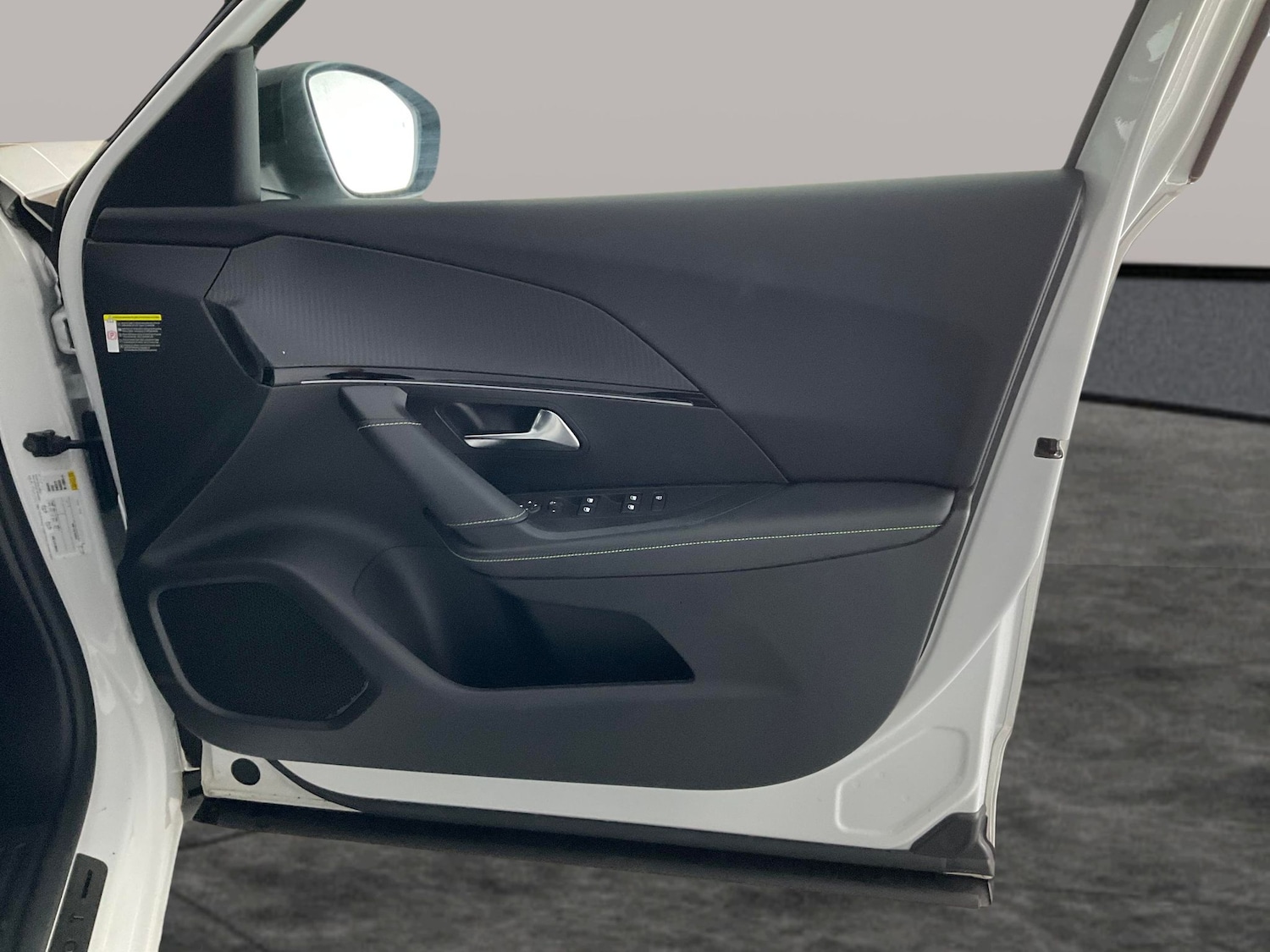 Used Peugeot 2008 2023 for sale - 76738468: Photo 36