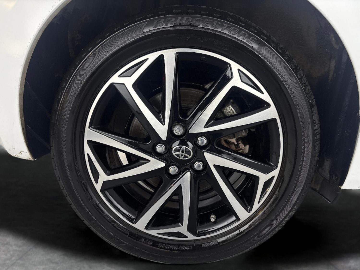 Used Toyota Yaris 2022 for sale - 76750357: Photo 27