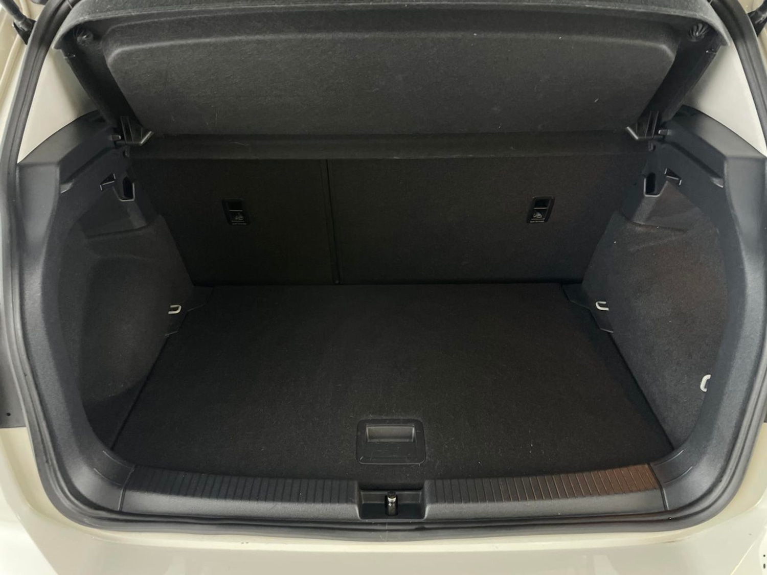 Used Volkswagen T-Cross 2021 for sale - 77210873: Photo 31