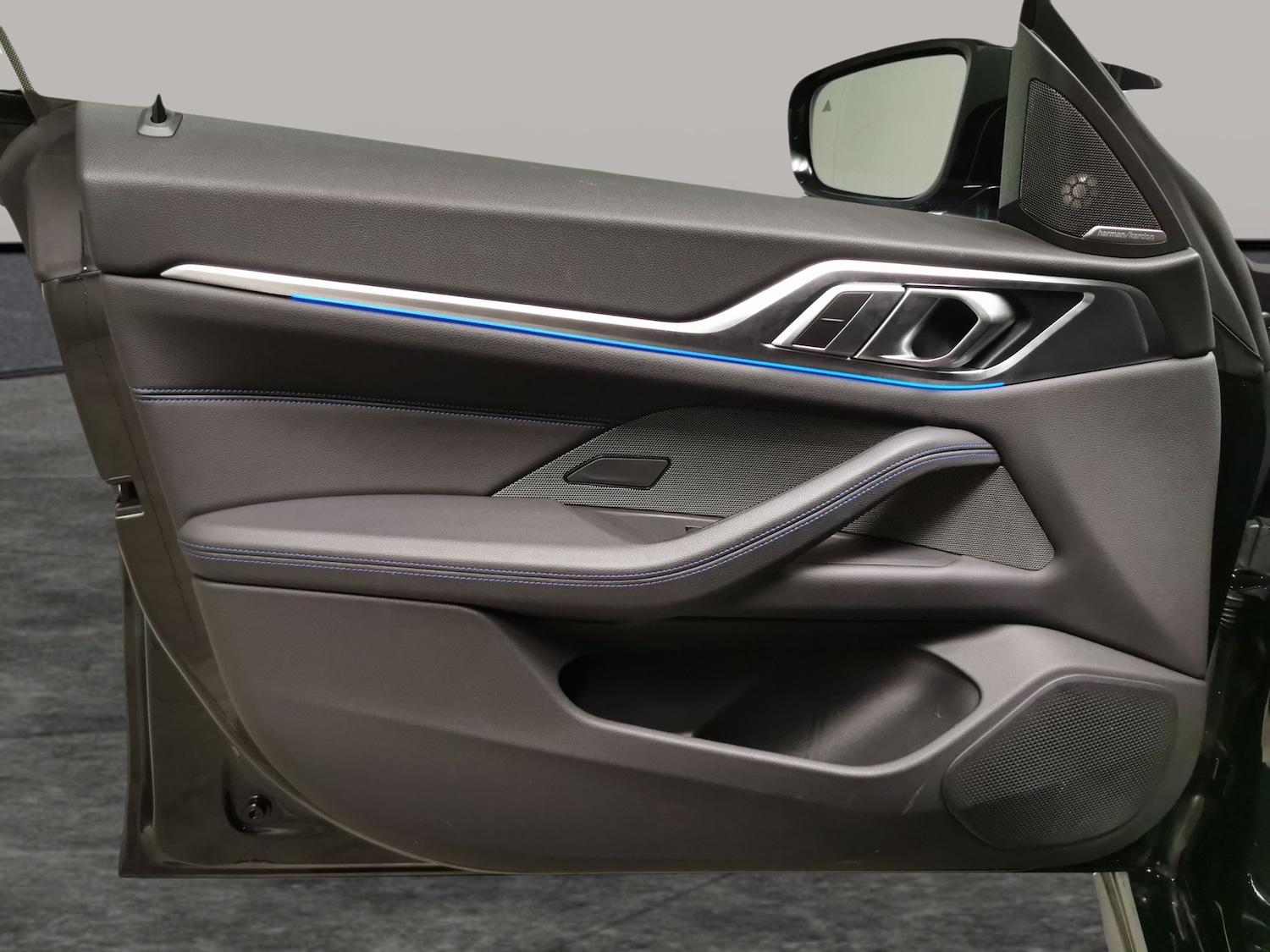 Used BMW i4 2022 for sale - 77149119: Photo 15