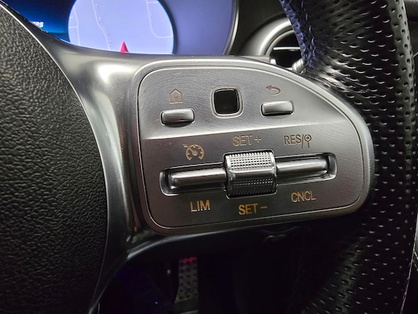 Used Mercedes-Benz GLC 2019 for sale - 76290667: Photo 27