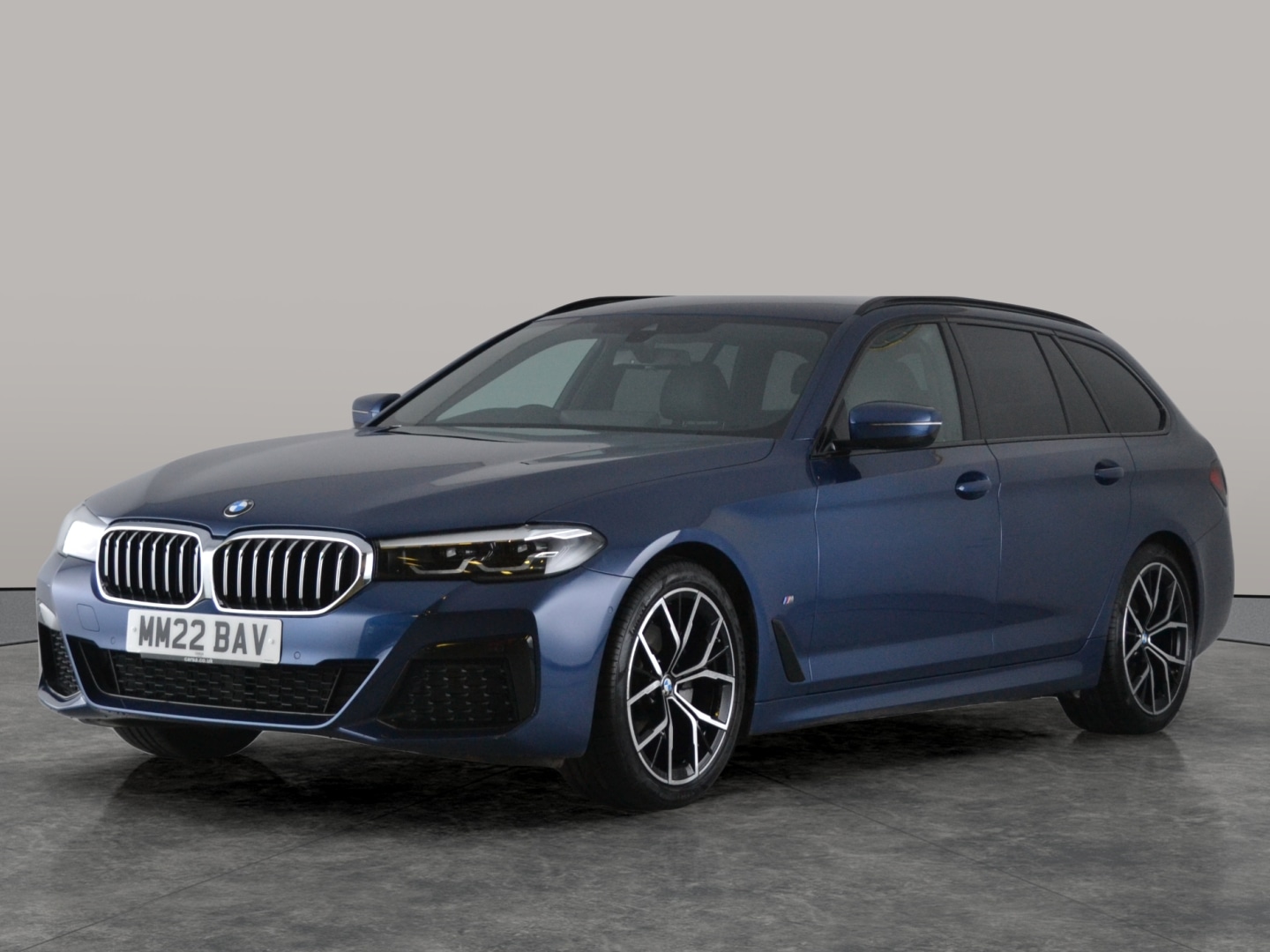 Used BMW 5 Series 2022 for sale - 76480113: Photo 1