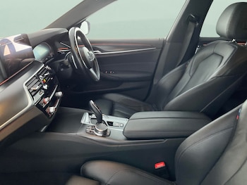 Used BMW 5 Series 2022 for sale - 76480113: Photo