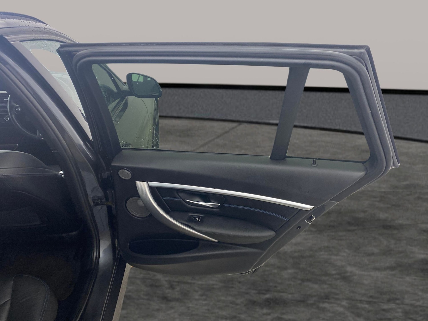 Used BMW 3 Series for sale - 77490494: Photo 25