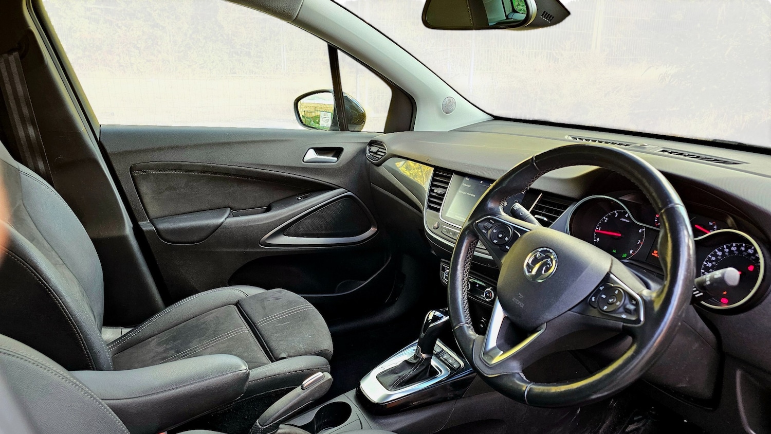 Used Vauxhall Crossland 2024 for sale - 77740157: Photo 12