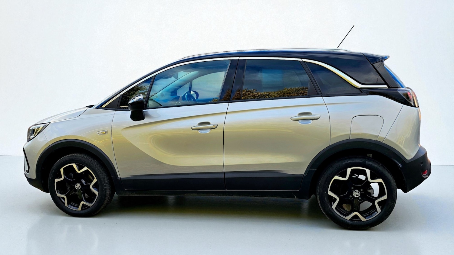 Used Vauxhall Crossland 2024 for sale - 77740157: Photo 6