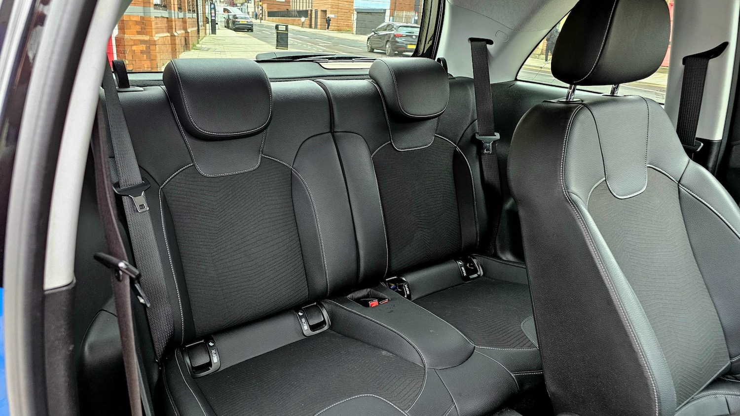 Used Vauxhall ADAM 2015 for sale - 77590483: Photo 11