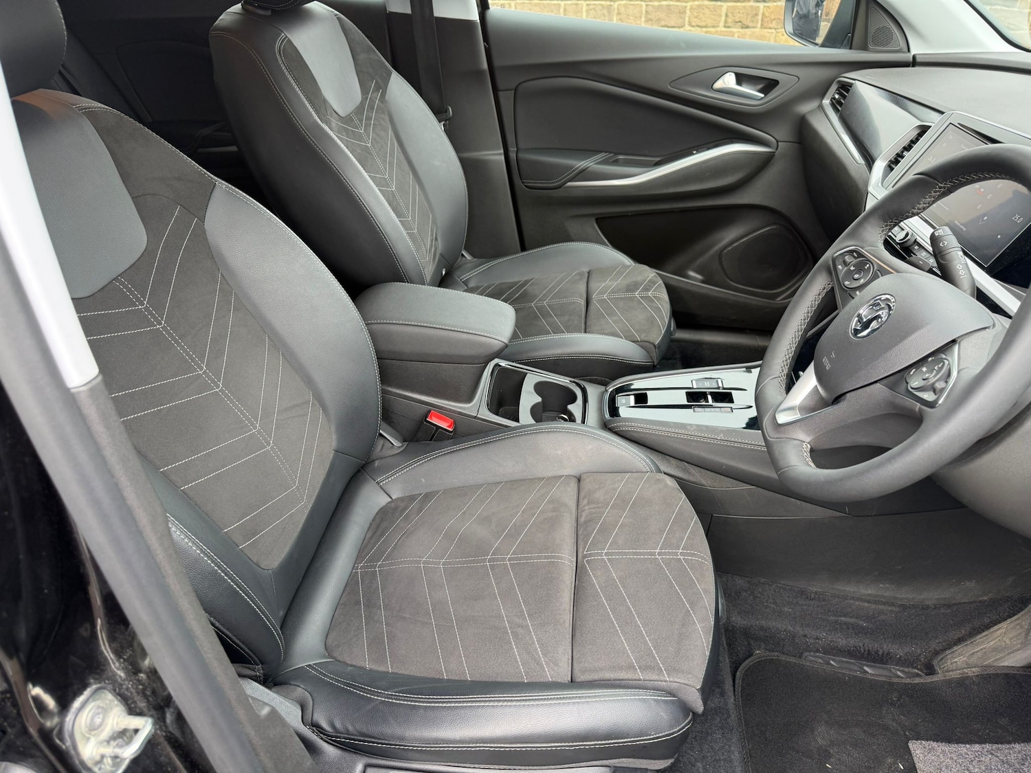 Used Vauxhall Grandland 2024 for sale - 77989850: Photo 8