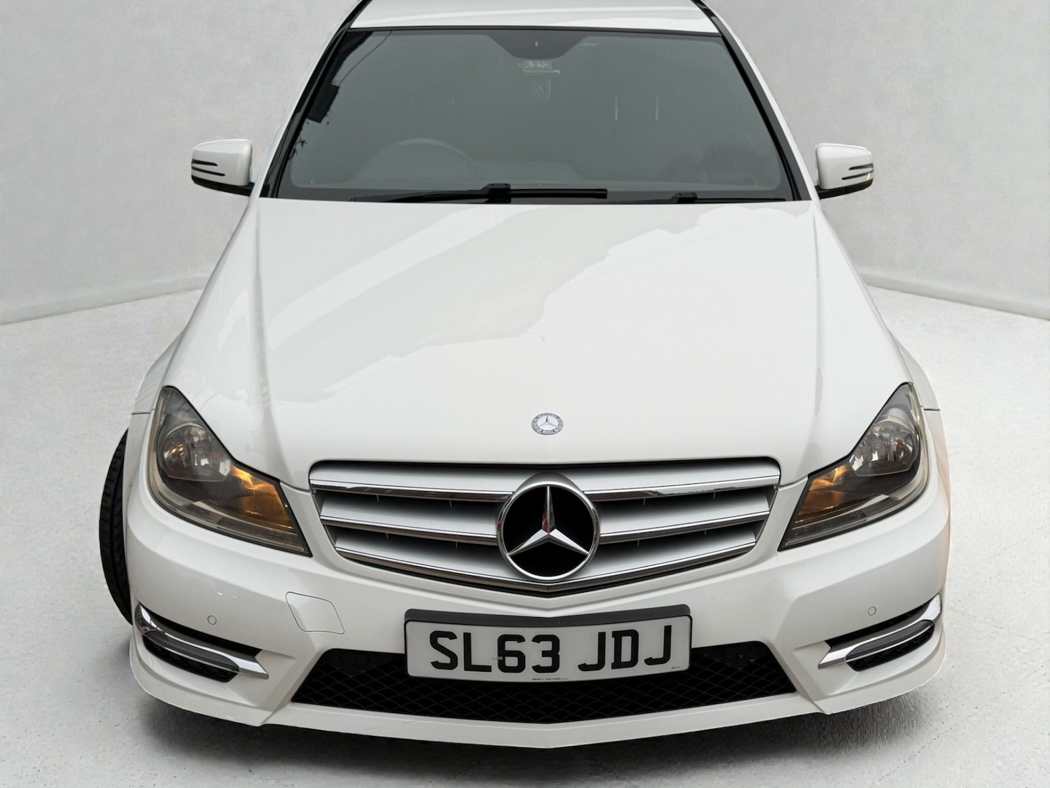 Used Mercedes-Benz C Class 2013 for sale - 76941334: Photo 2