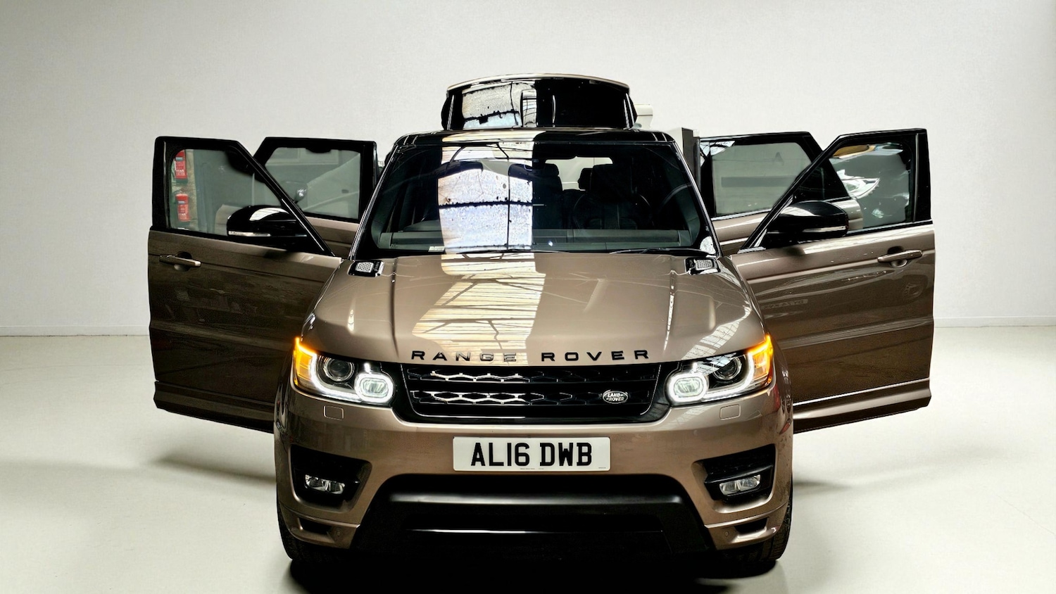 Used Land Rover Range Rover Sport 2016 for sale - 77459689: Photo 9