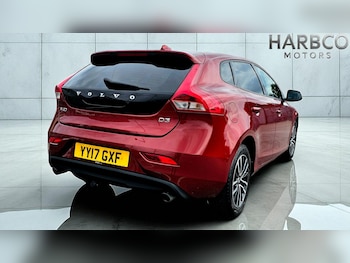 Used Volvo V40 2017 for sale - 75275027: Photo