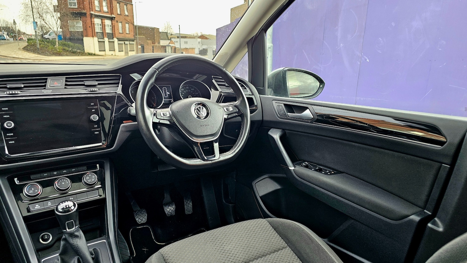 Used Volkswagen Touran 2017 for sale - 77904328: Photo 17