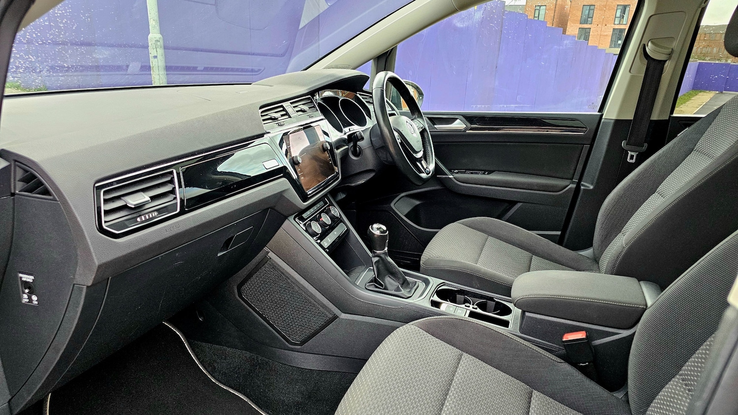 Used Volkswagen Touran 2017 for sale - 77904328: Photo 9