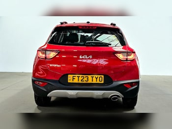 Used Kia Stonic 2023 for sale - 76355276: Photo