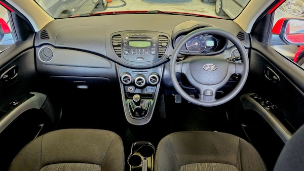 Used Hyundai i10 2013 for sale - 74732569: Photo 9