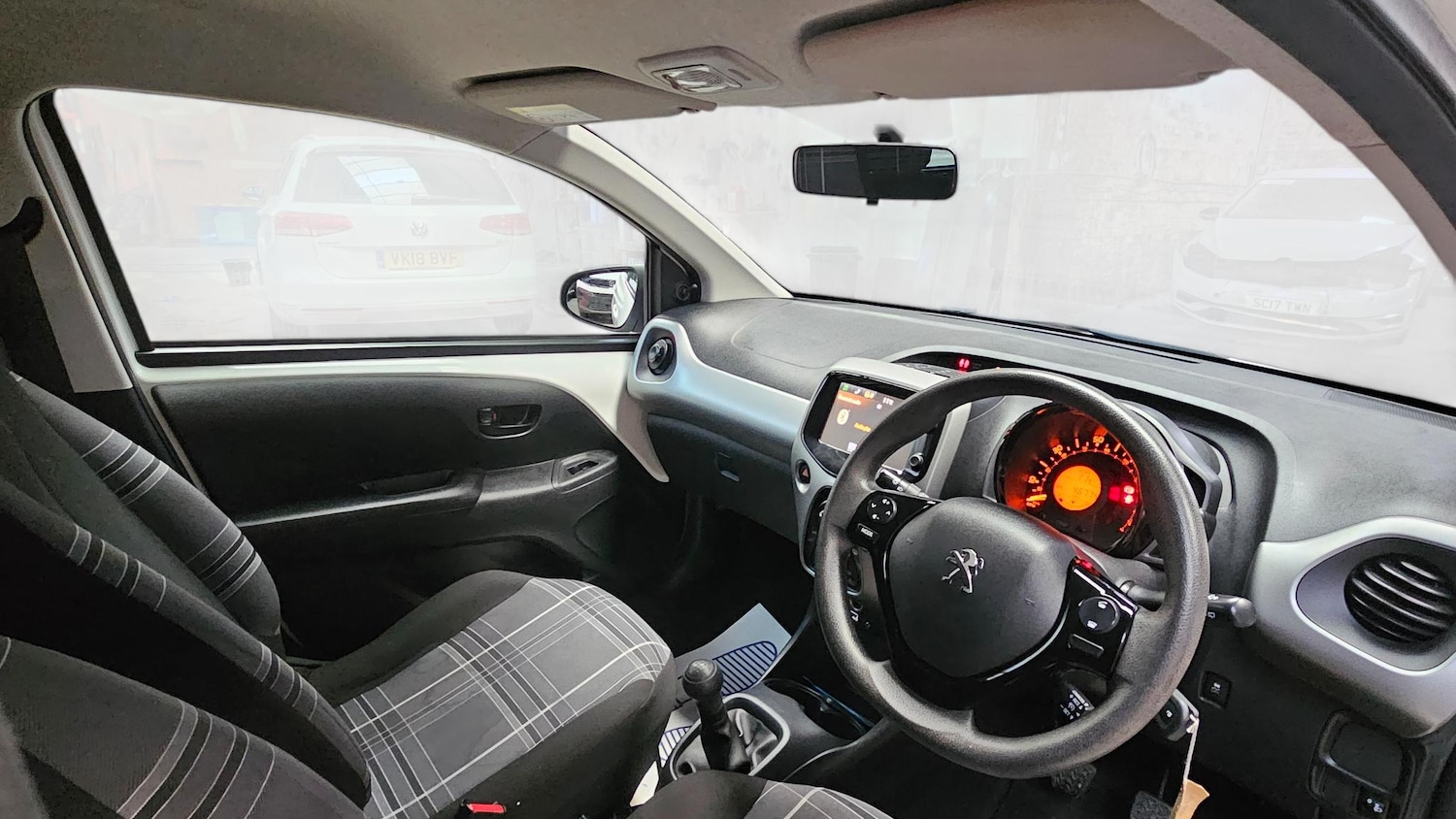 Used Peugeot 108 2018 for sale - 77459685: Photo 11