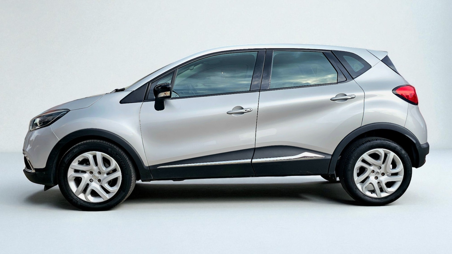 Used Renault Captur 2017 for sale - 77459678: Photo 6