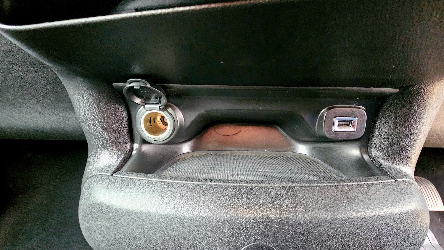 Used Citroen C4 Cactus 2014 for sale - 77629477: Photo 24