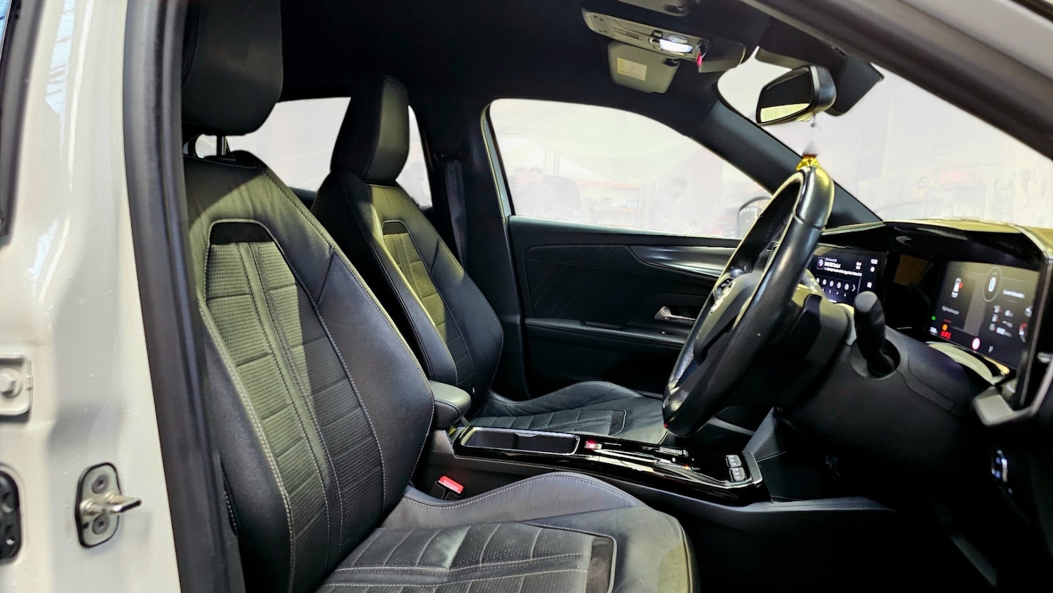 Used Vauxhall Mokka 2022 for sale - 76640755: Photo 14