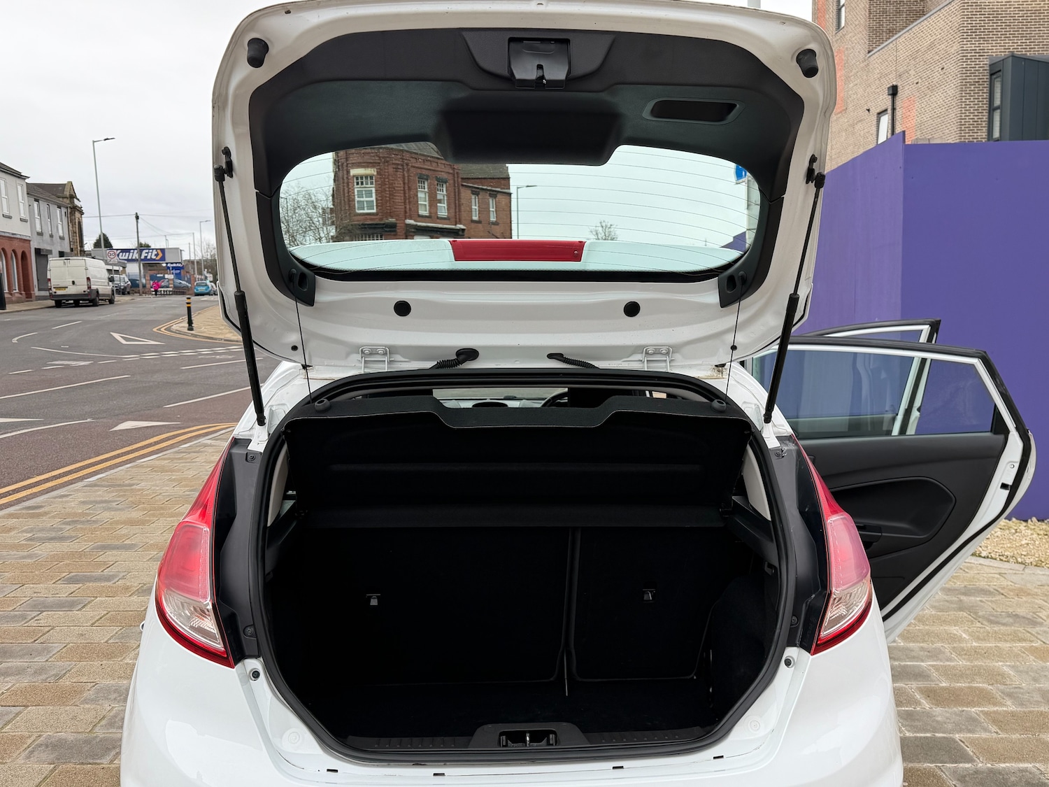 Used Ford Fiesta 2014 for sale - 77897444: Photo 7