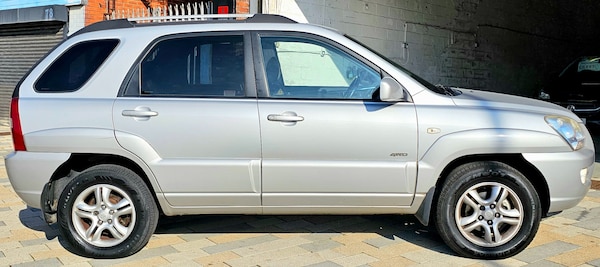 Used Kia Sportage 2006 for sale - 76249756: Photo 2