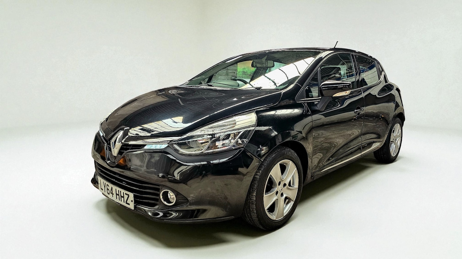 Used Renault Clio 2015 for sale - 77459676: Photo 7