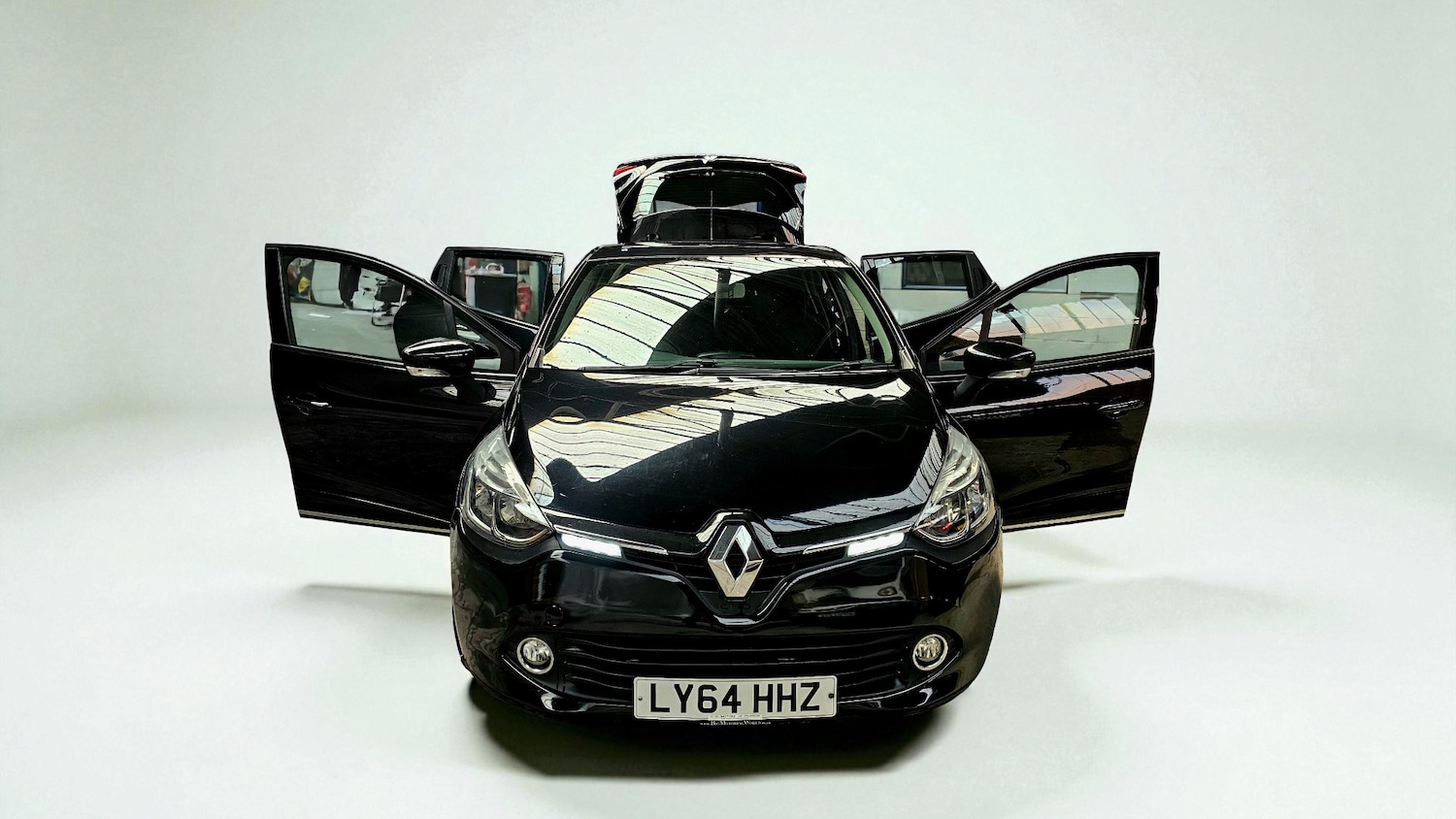 Used Renault Clio 2015 for sale - 77459676: Photo 8