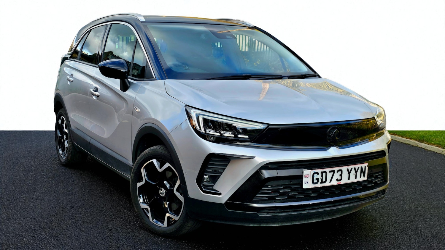 Used Vauxhall Crossland 2024 for sale - 76366787: Photo 1