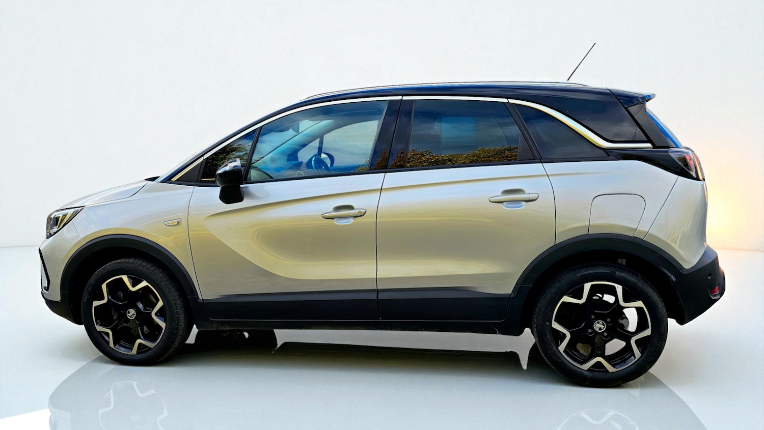 Used Vauxhall Crossland 2024 for sale - 76366787: Photo 6