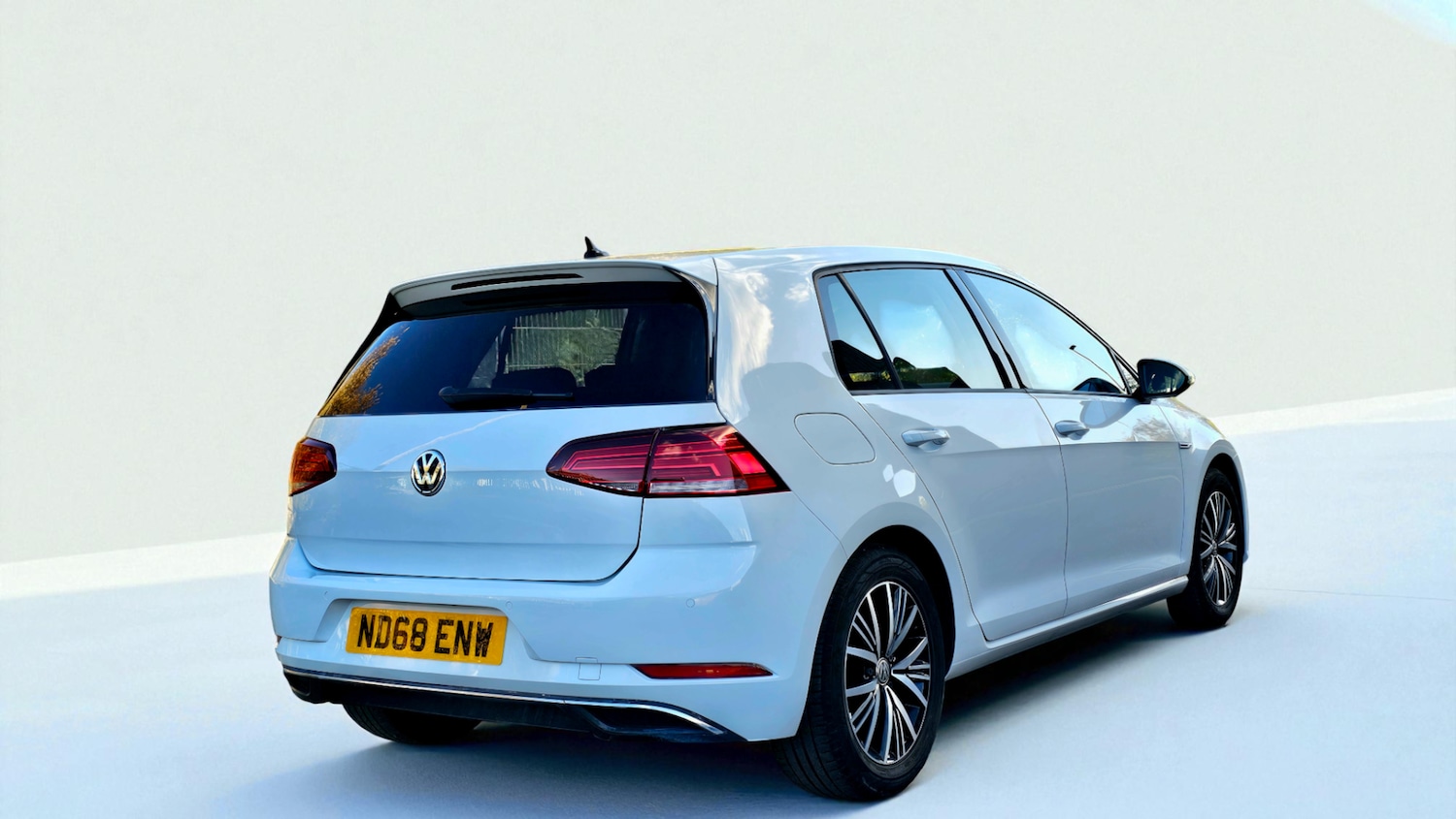 Used Volkswagen Golf 2018 for sale - 76379465: Photo 3