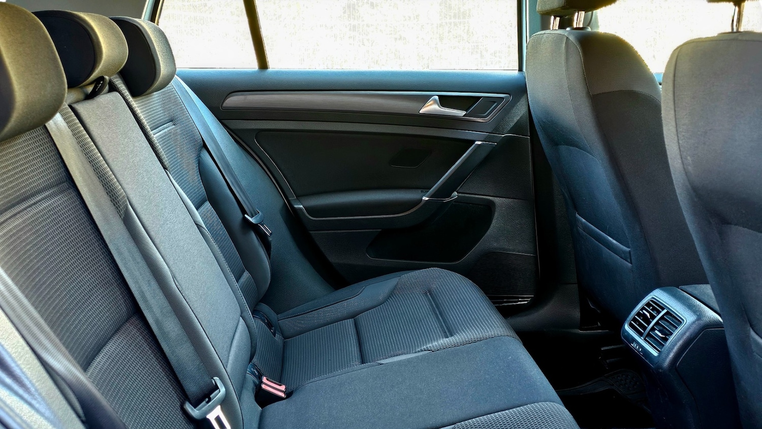 Used Volkswagen Golf 2018 for sale - 76379465: Photo 8