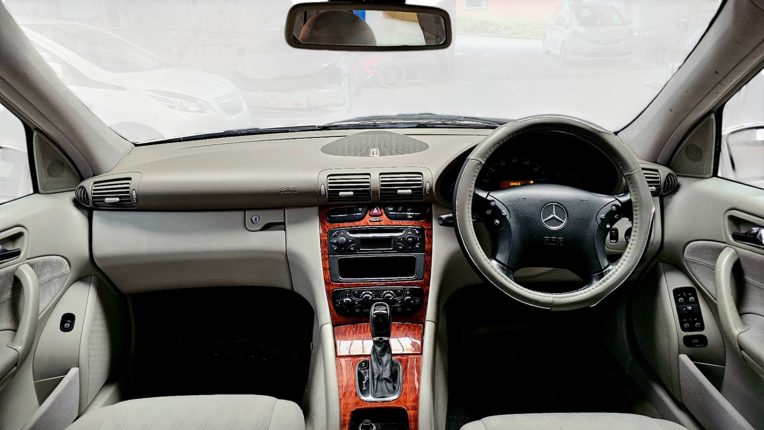 Used Mercedes-Benz C Class 2003 for sale - 76379461: Photo 9