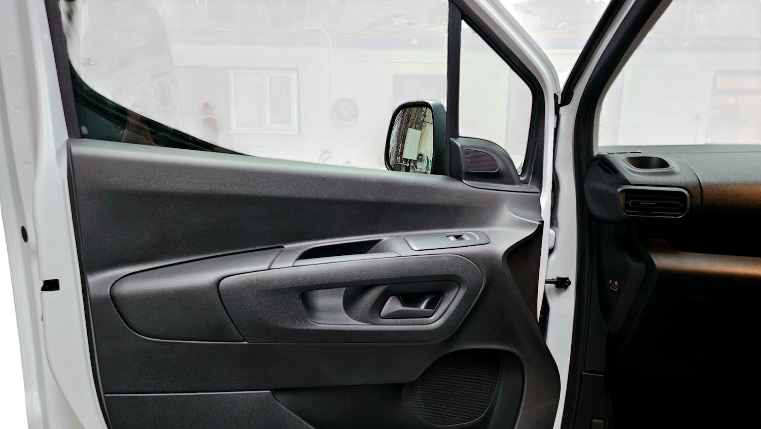 Used Vauxhall Combo 2024 for sale - 76613666: Photo 10