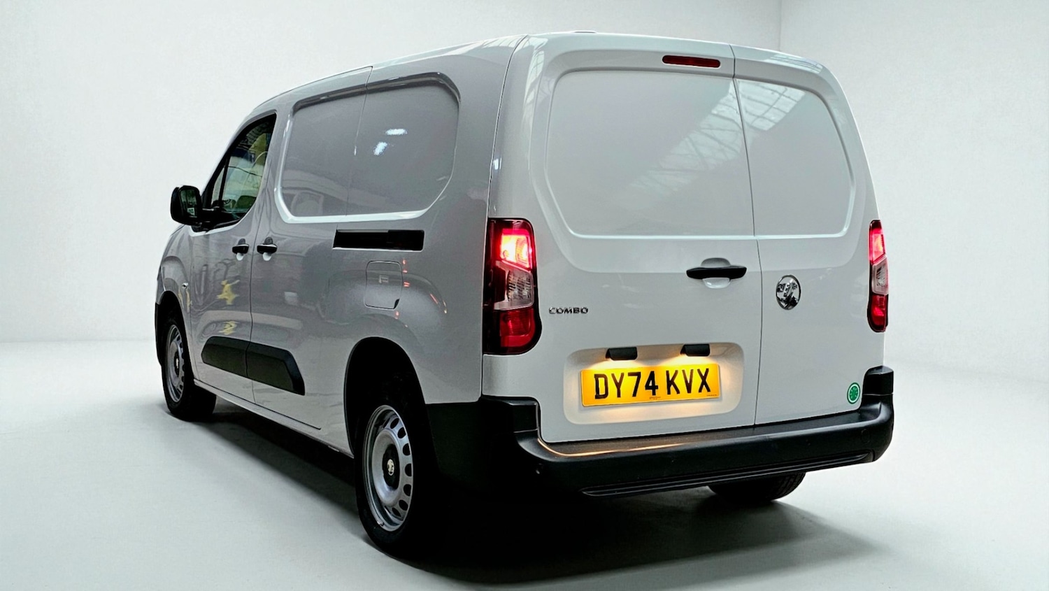 Used Vauxhall Combo 2024 for sale - 76613666: Photo 5