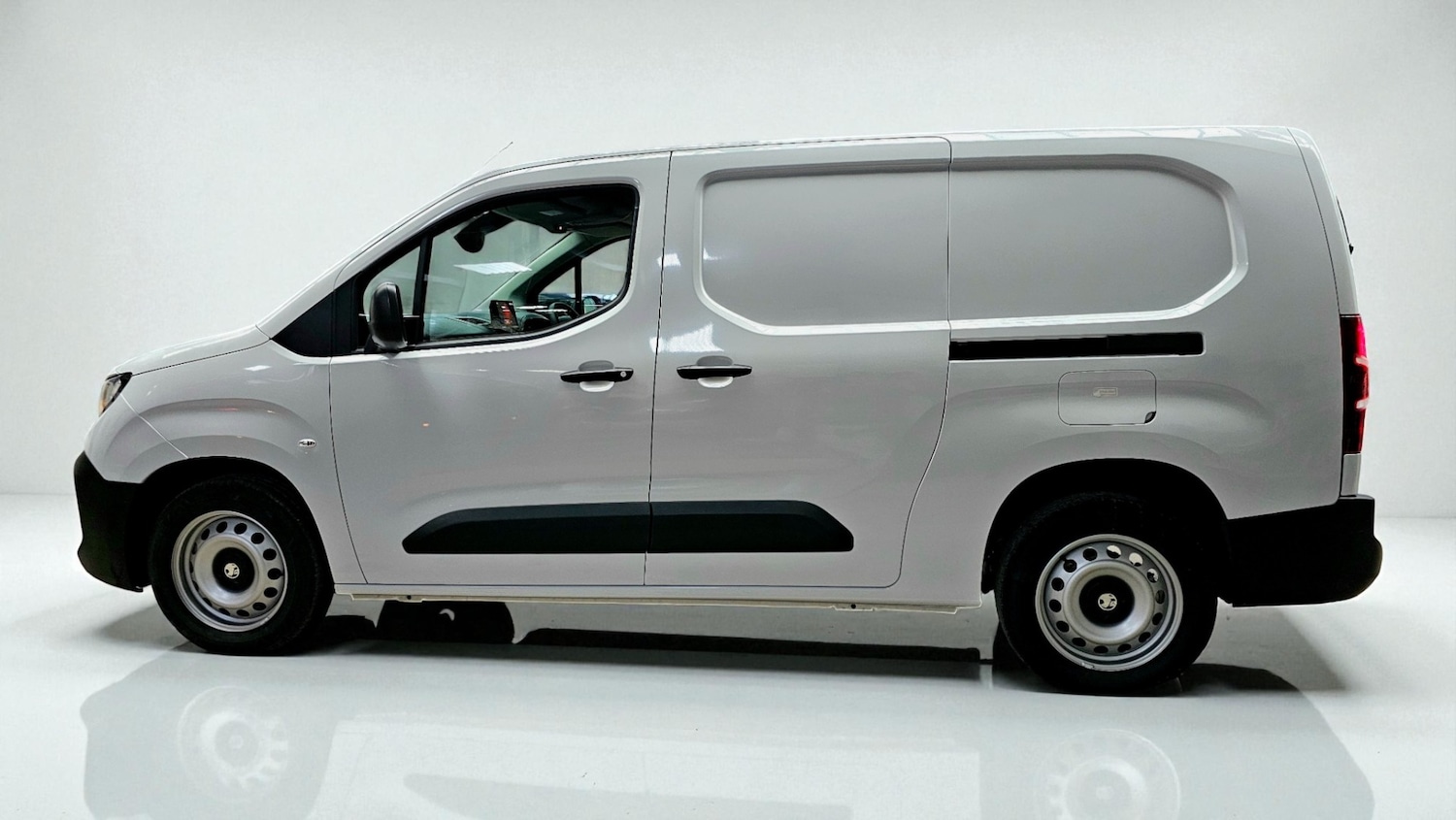 Used Vauxhall Combo 2024 for sale - 76613666: Photo 6