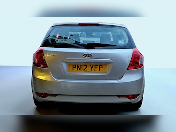 Used Kia Ceed 2012 for sale - 77459684: Photo