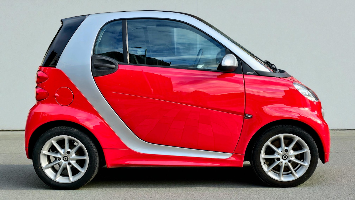 Used smart fortwo 2013 for sale - 76091942: Photo 2