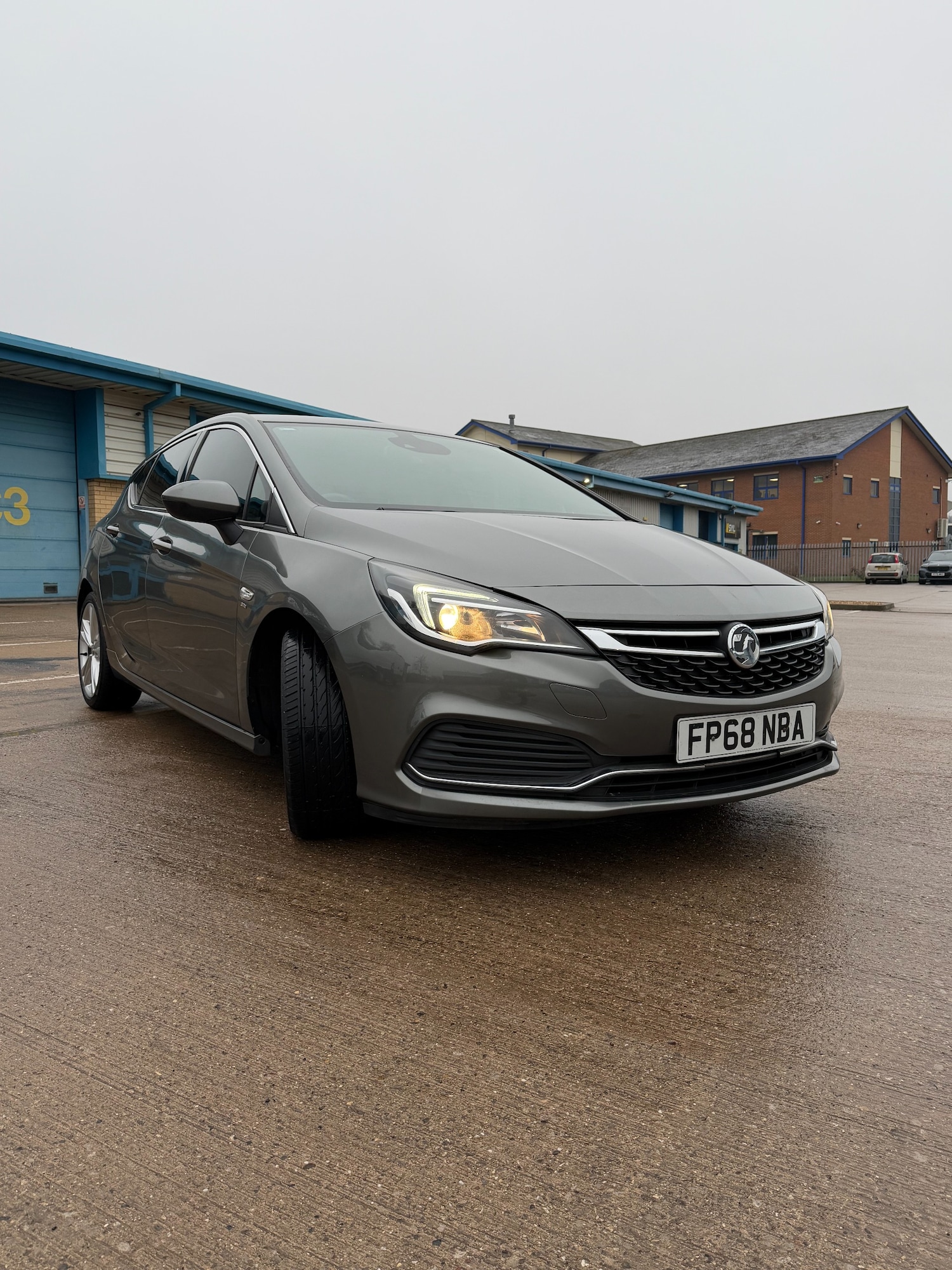 Used Vauxhall Astra 2018 for sale - 77740161: Photo 2