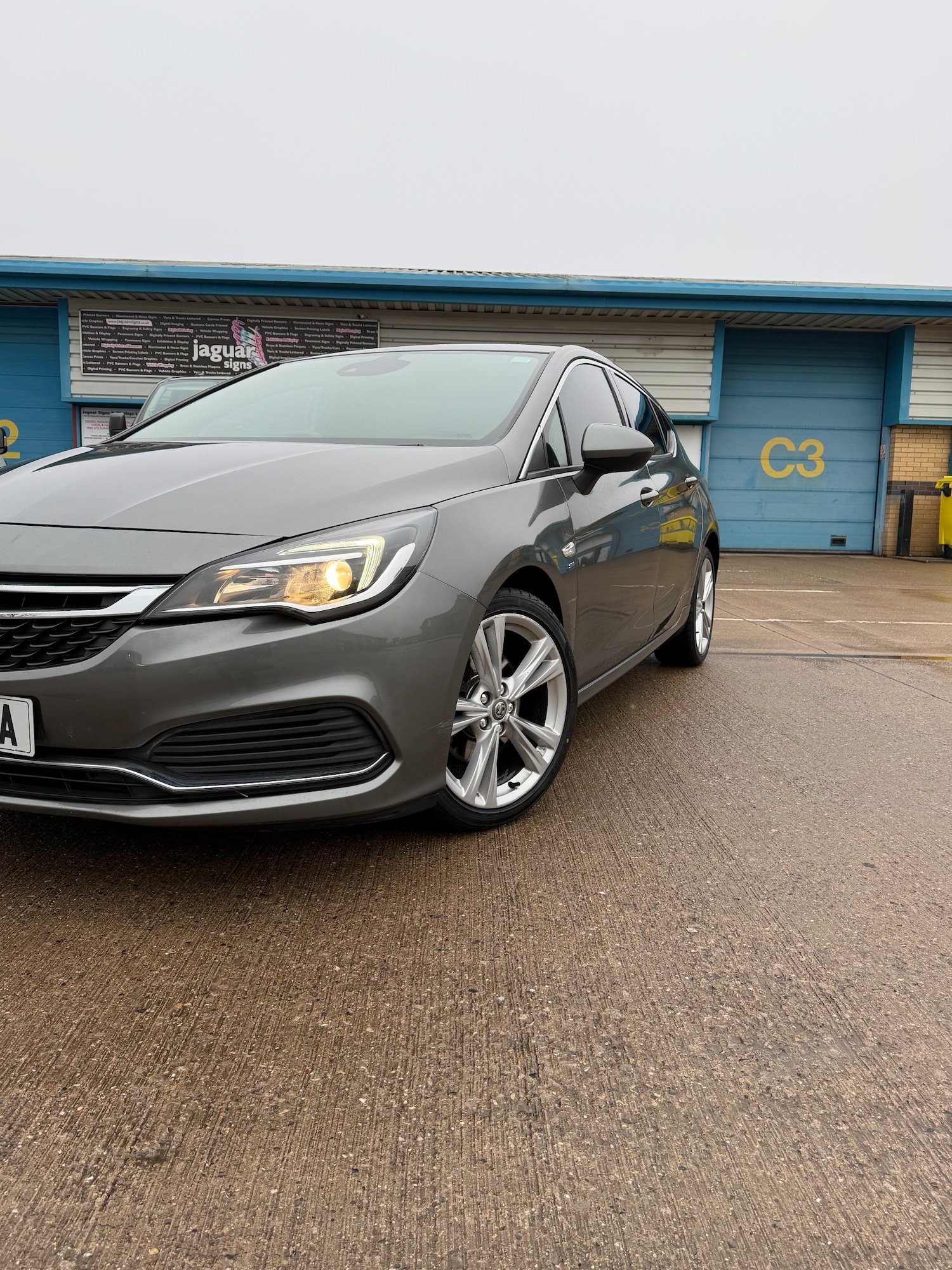 Used Vauxhall Astra 2018 for sale - 77740161: Photo 3