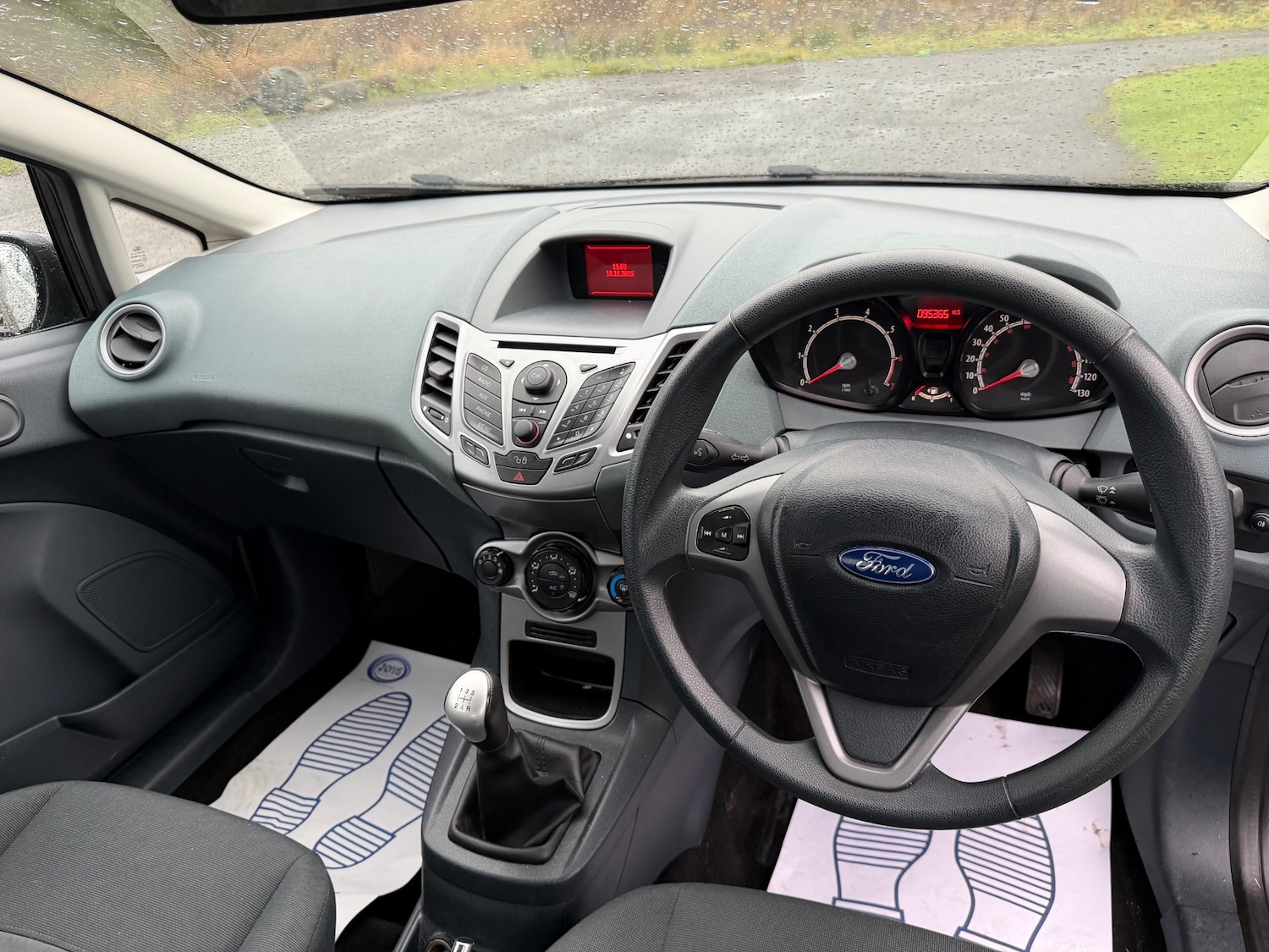 Used Ford Fiesta 2011 for sale - 76618452: Photo 7