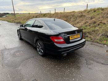 Used Mercedes-Benz C Class 2012 for sale - 77357483: Photo