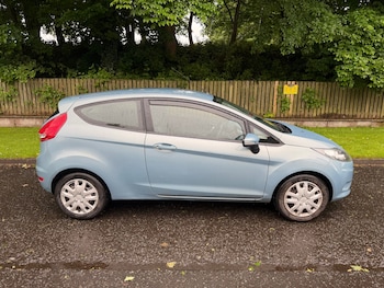 Used Ford Fiesta 2010 for sale - 78976649: Photo