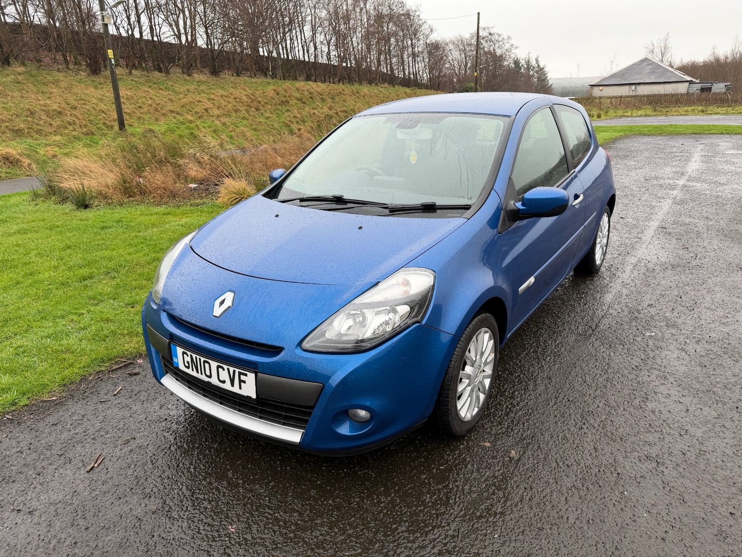 Used Renault Clio 2010 for sale - 76974678: Photo 2