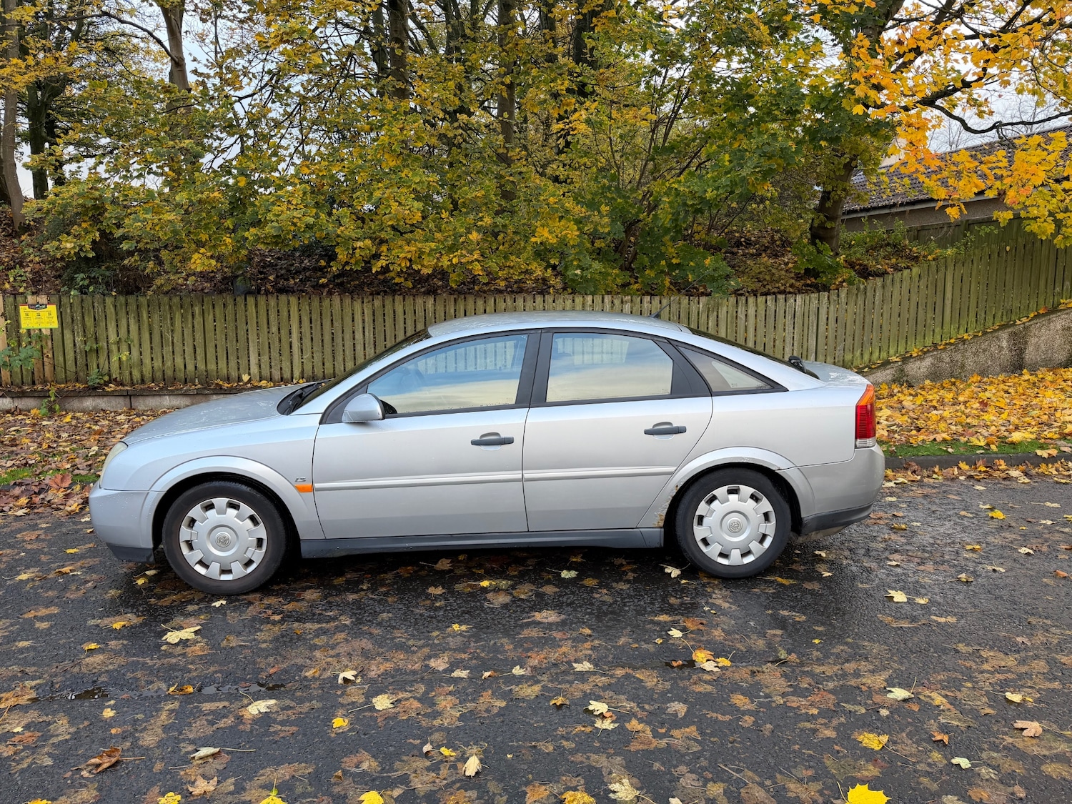Used Vauxhall Vectra 2003 for sale - 76493821: Photo 3