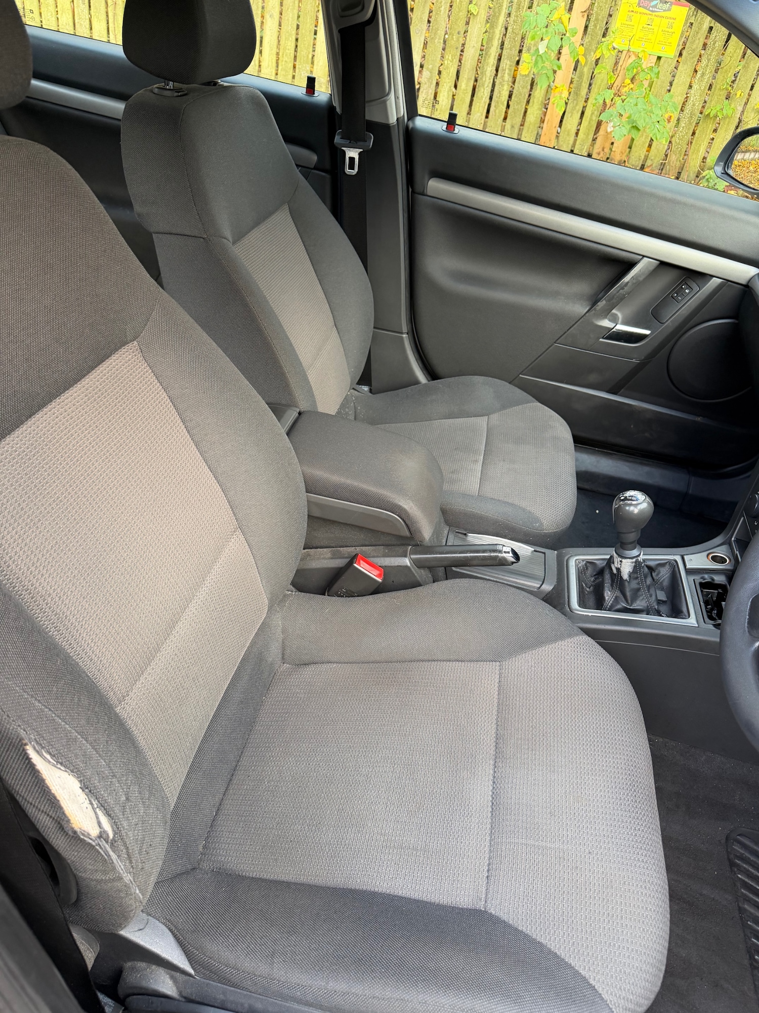 Used Vauxhall Vectra 2003 for sale - 76493821: Photo 8