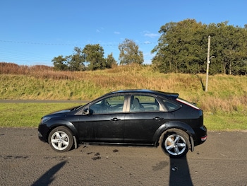 Used Ford Focus 2010 for sale - 76179065: Photo 3