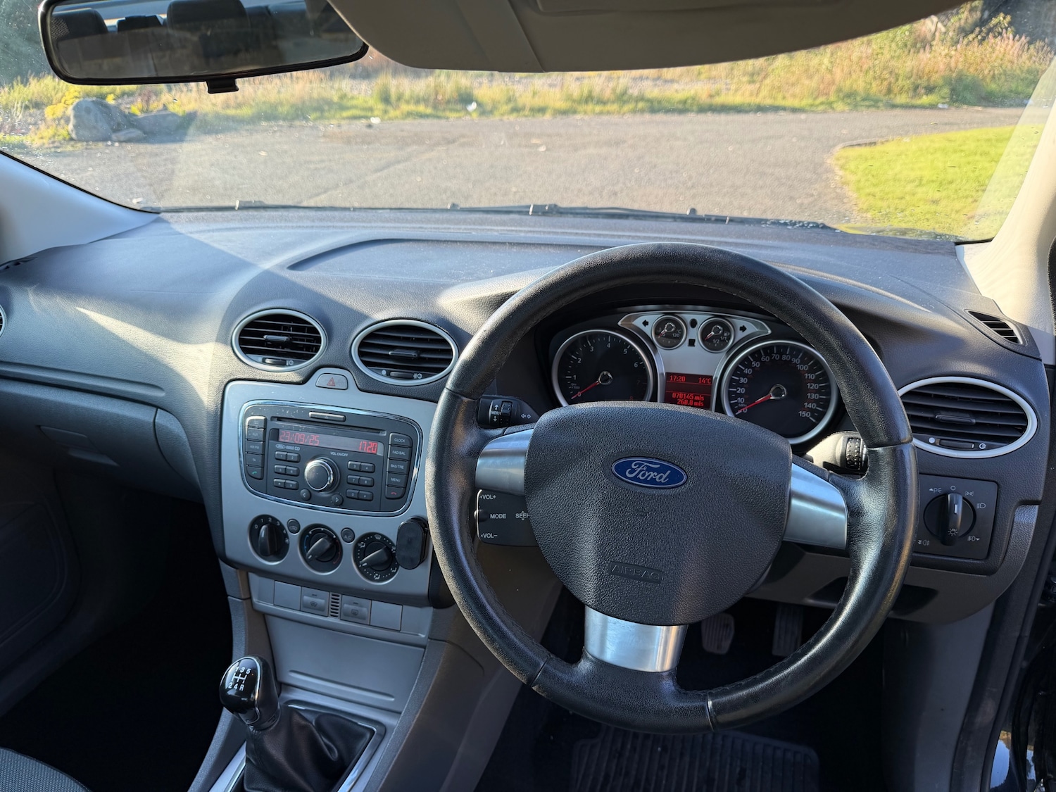 Used Ford Focus 2010 for sale - 76179065: Photo 8